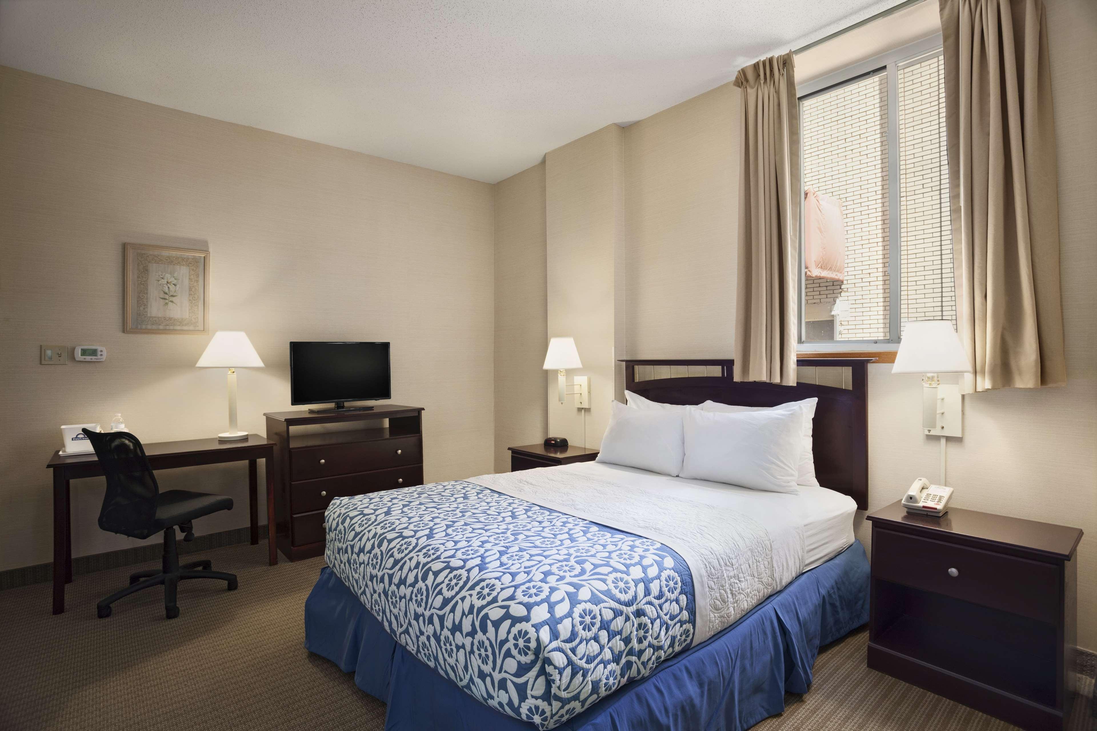 Days Inn By Wyndham Philadelphia Convention Center Bagian luar foto